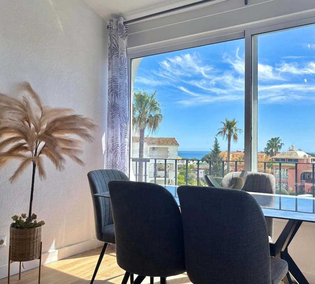 Ansa Beach Apartments - Calypso Sitio de Calahonda